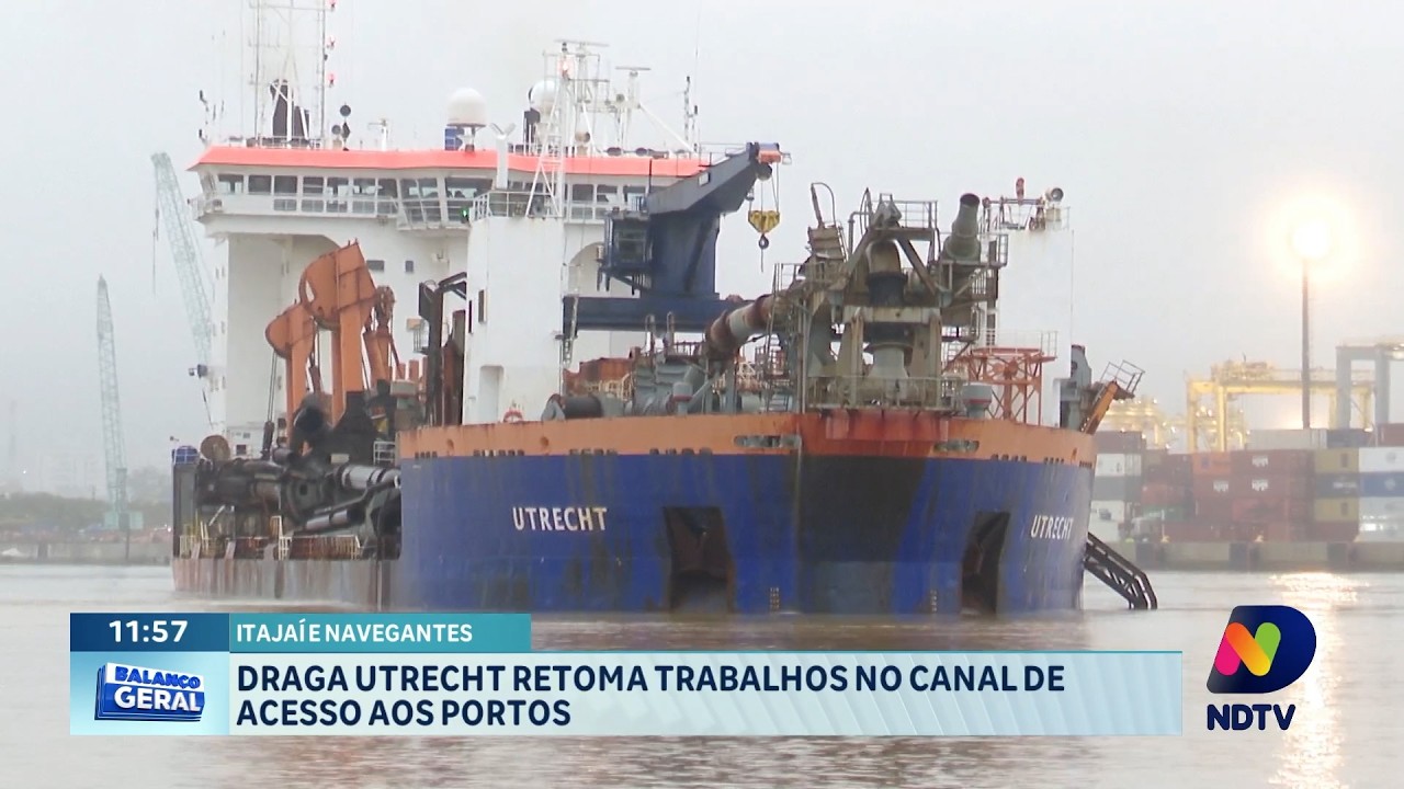 Draga Utrecht retoma trabalhos no canal de acesso aos portos de Itajaí