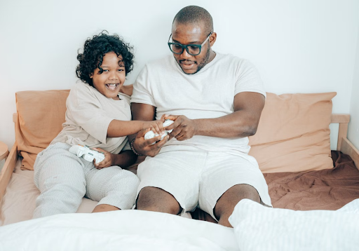 Como transformar o tempo de tela em momentos compartilhados com a família?
