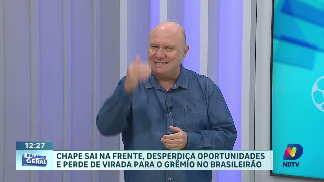 Chapecoense desperdiça oportunidades e sofre virada do Grêmio