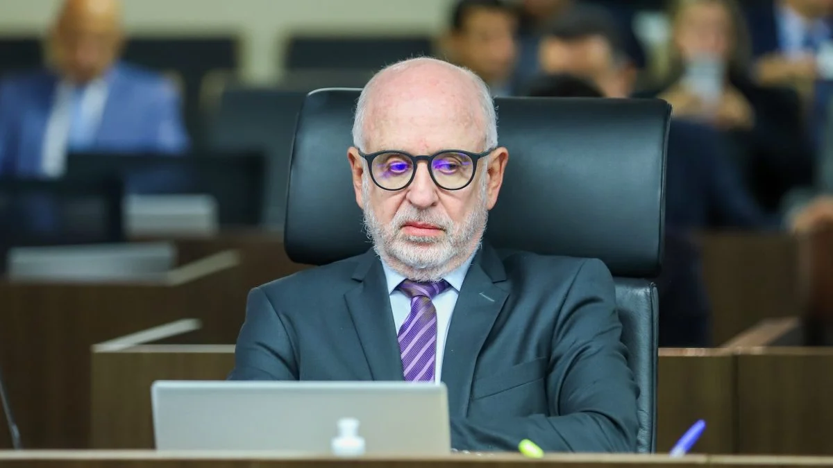 Ministro do TCU defende mais intervenção do governo em 5G nas escolas