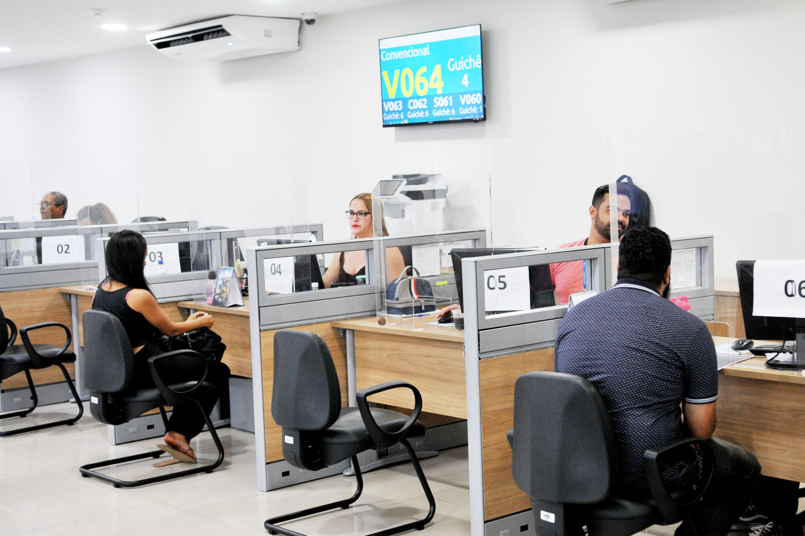 Agências do trabalhador têm vagas com salários de até R$ 4,5 mil nesta terça-feira (1º/9)