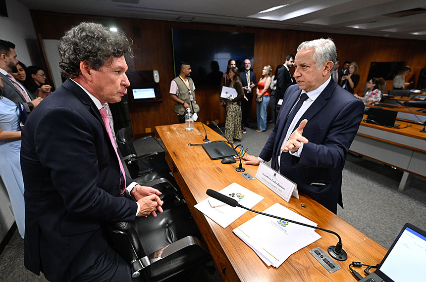 Comissão da MP da taxa das blusinhas remarca apresentação de relatório