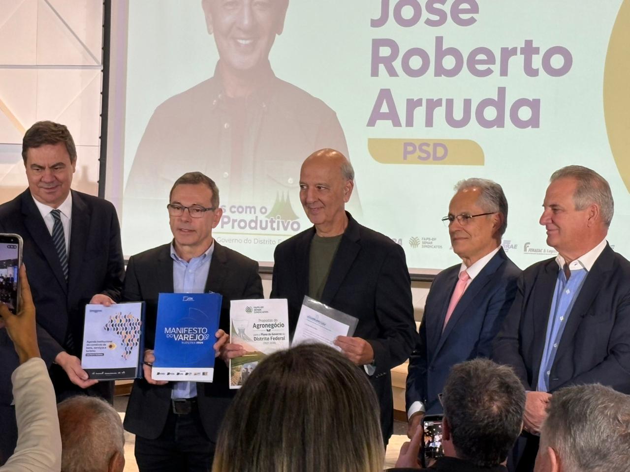Arruda fala em desmembramento da Terracap e novo instituto para áreas rurais