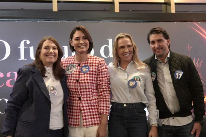 Celina Leão e Michelle Bolsonaro fazem agenda de campanha juntas no DF
