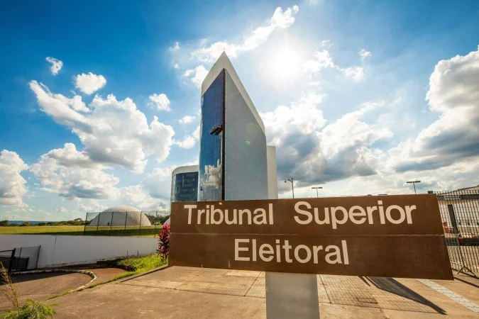 TSE adia prazo para partidos distribuírem verbas a grupos sub-representados