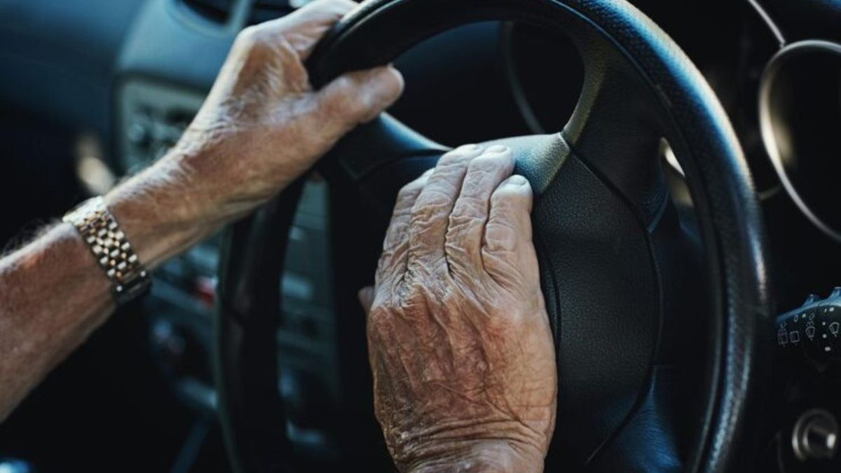 Motoristas e passageiros 60+ ganham prioridade absoluta e novo benefício no trânsito em 2026