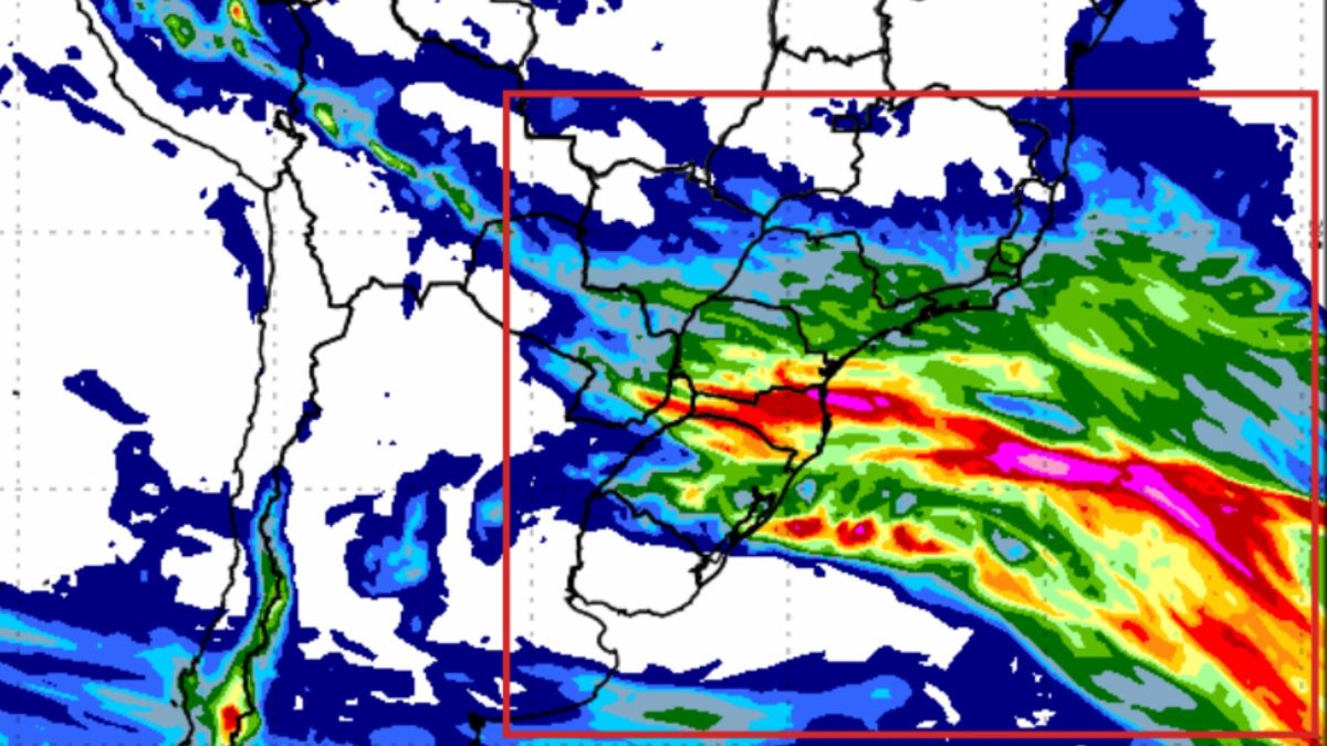 Amplo alerta de tempestades coloca 10 estados do Brasil em risco nesta terça (1º); chuva pode superar 150 mm até quarta-feira