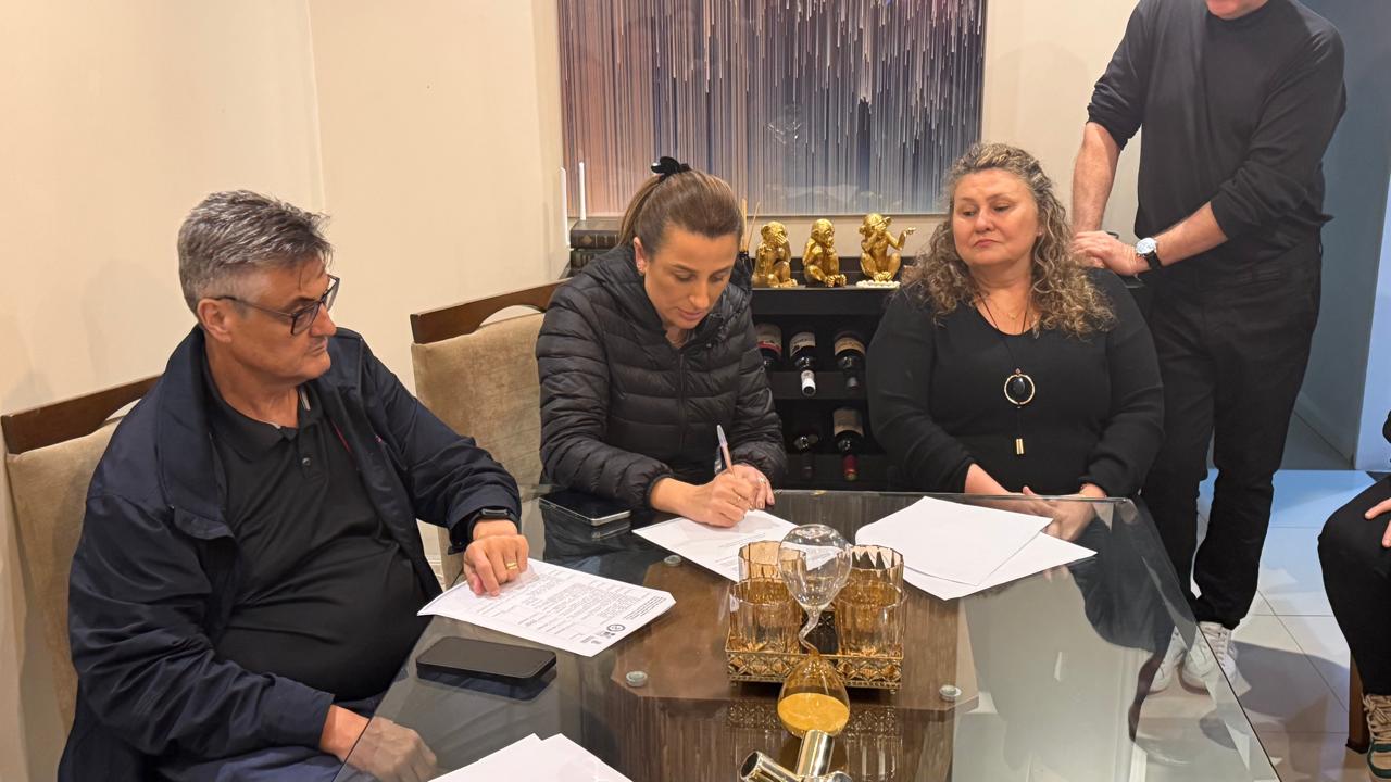 Reunião com moradores da Rua México apresenta próximas ações para contenção da encosta