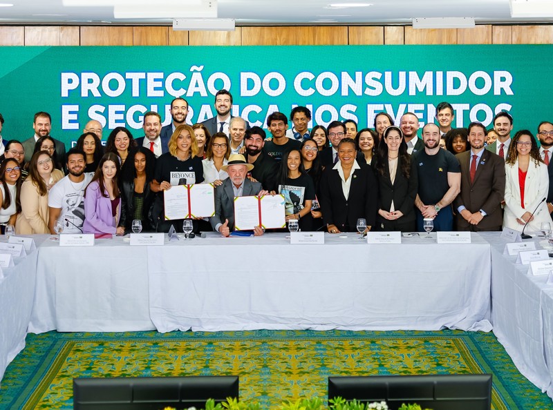Planalto recebe fandoms de Taylor Swift, BTS e Harry Styles