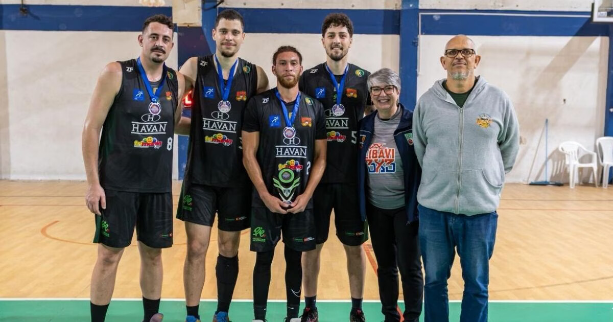 Brusque Basquete é vice-campeão de etapa do estadual 3x3