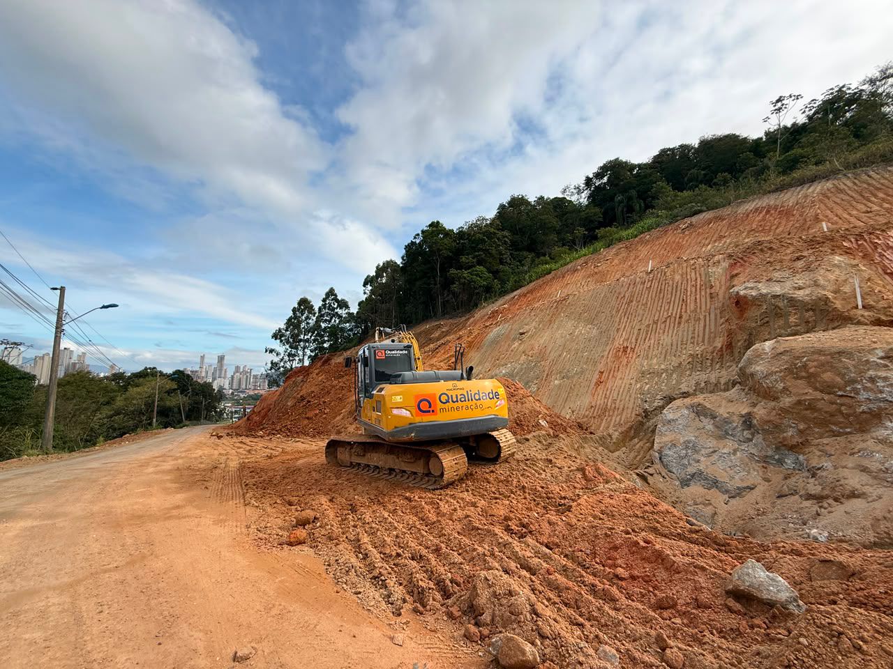 Comunicado: detonação de rochas bloqueia Morro do Encano nesta sexta-feira (04)