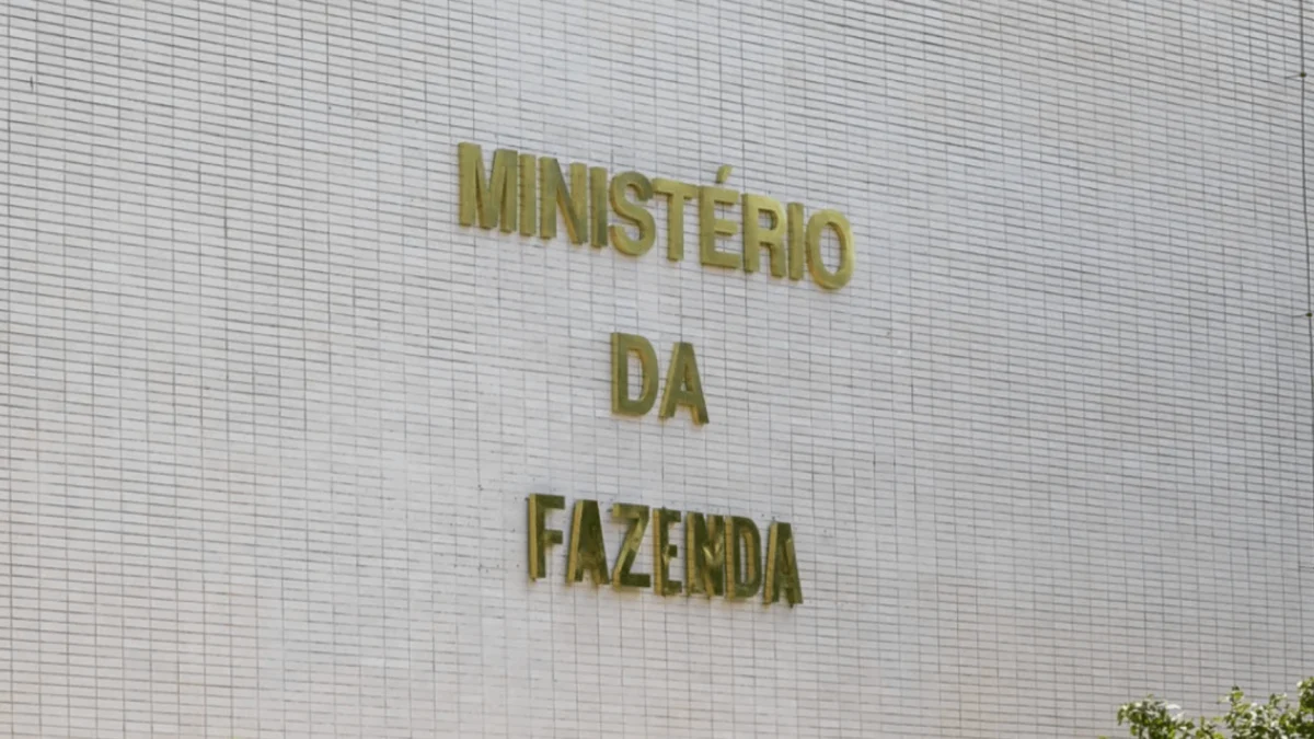 PIB de 0,5% frustra Fazenda, que estimava alta de 0,8%