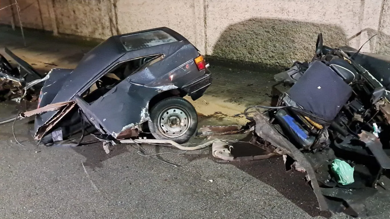 Carro parte ao meio e homem morre em SC | G1