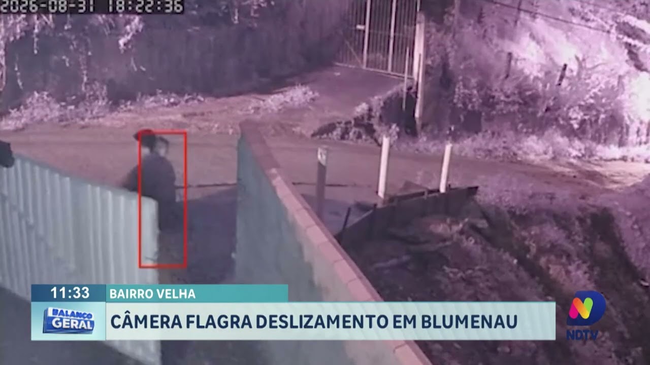 Bairro Velha: câmera flagra deslizamento em Blumenau