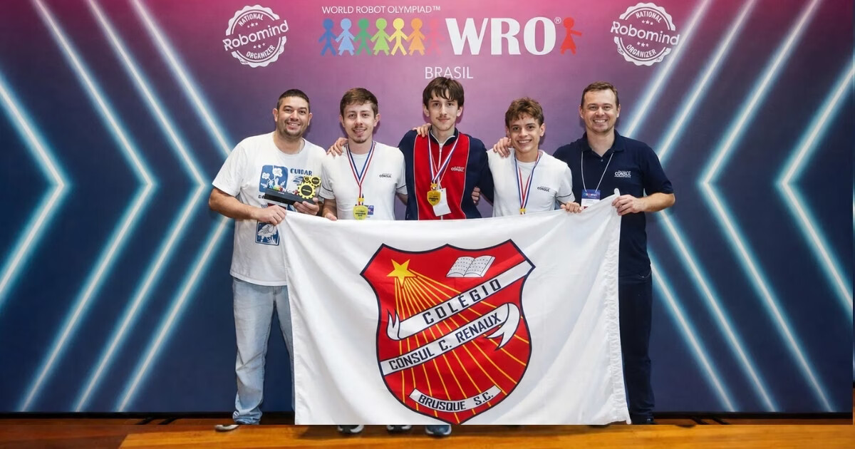 Alunos de Brusque conquistam título em categoria inédita da fase nacional da Olimpíada Mundial de Robótica