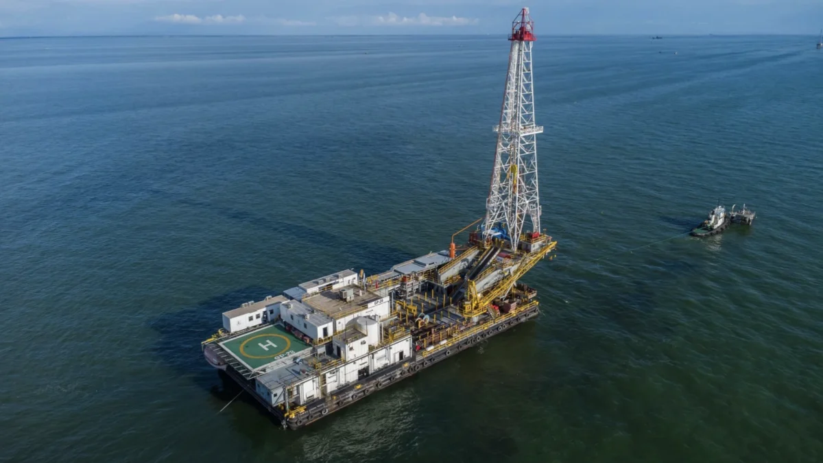 EUA garantem compra de petróleo venezuelano com concessão de 100 anos