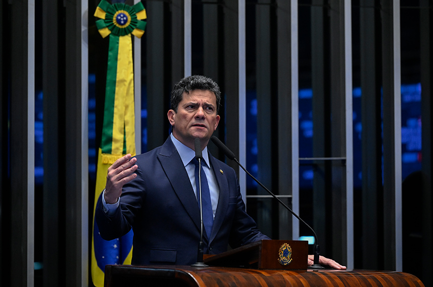 Sergio Moro cobra rigor contra facções criminosas