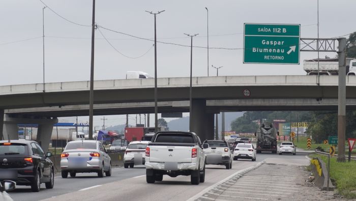 BR 101 tá caótica nos dois sentidos na região