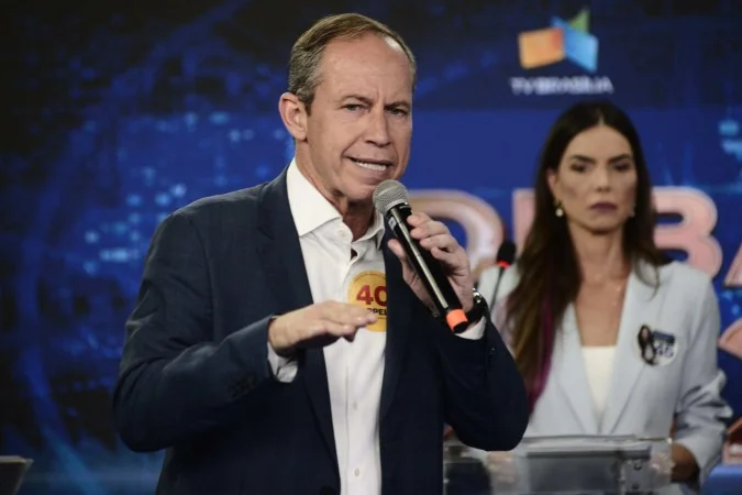 "Bobo da corte é a população que anda de ônibus", rebate Cappelli