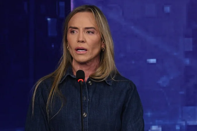 "Eles não debatem, só criticam a governadora", alega Celina Leão