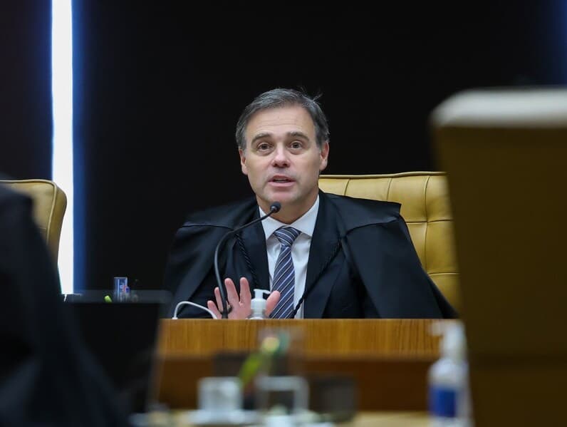 Mendonça confirma encontro com Vorcaro e diz ter votado contra Master