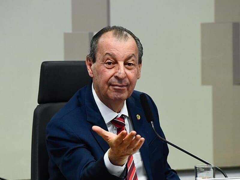 AO VIVO: CCJ do Senado começa a votar o fim da escala 6x1