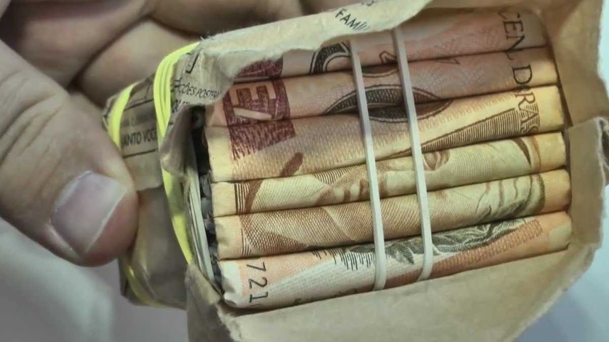 Grupo gasta R$ 133 milhões para comprar quase todas as combinações da loteria e leva prêmio de R$ 489 milhões