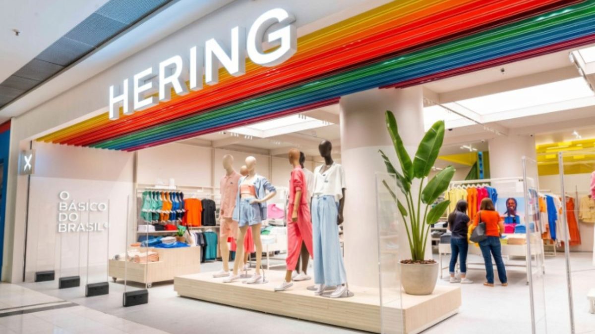 Dona da Hering, Azzas 2154 encerra fusão entre Arezzo&Co e Grupo Soma e prepara 'divórcio' bilionário de marcas