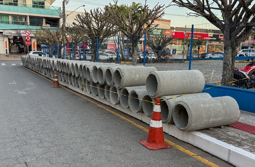 Obras de drenagem alteram trânsito no Bairro dos Estados