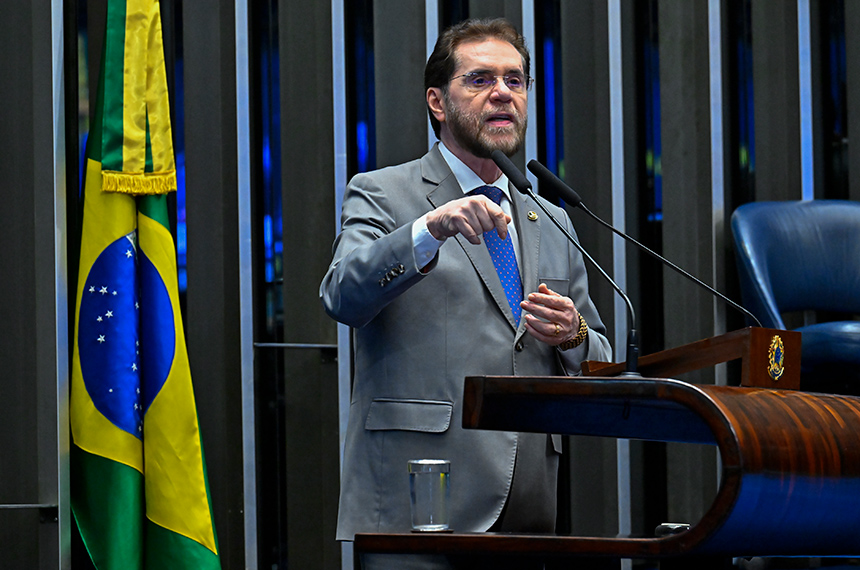 Plínio Valério diz que denúncias contra Moraes 'são terríveis' e pede impeachment