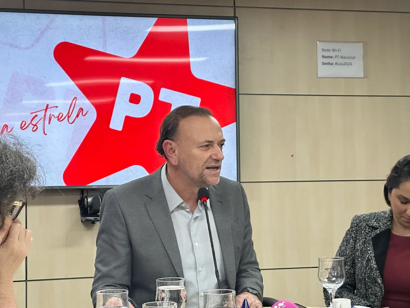 PT pede código de ética para Judiciário: “Ninguém está acima da lei”