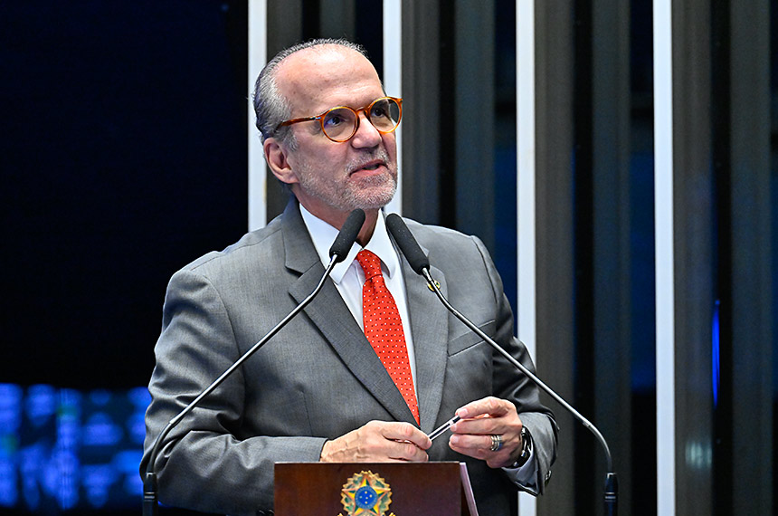 Em discurso, Dueire apoia incentivo ao uso de biocombustíveis em navios