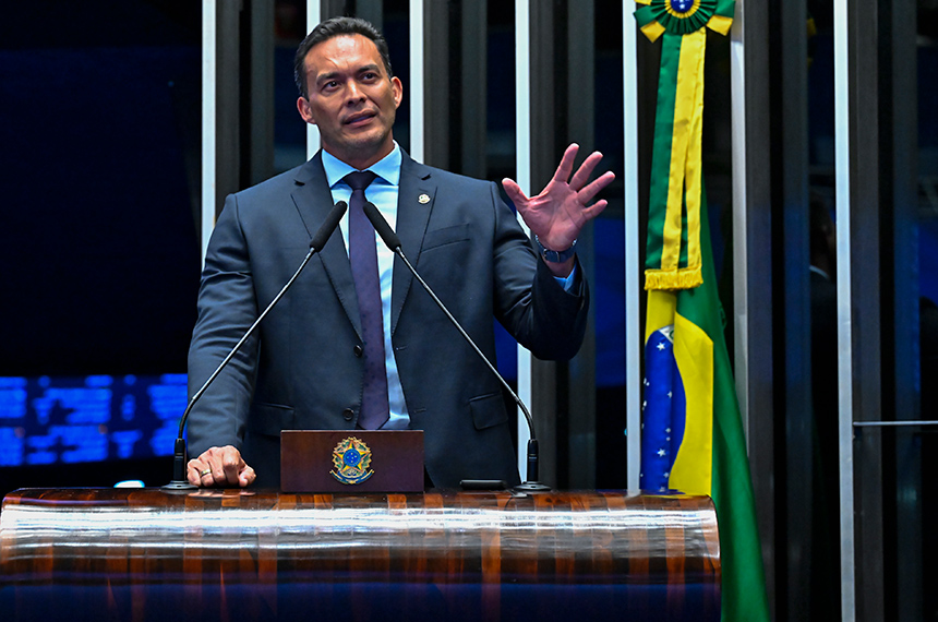 Styvenson Valentim prevê que fim da escala 6x1 vai beneficiar 15 milhões