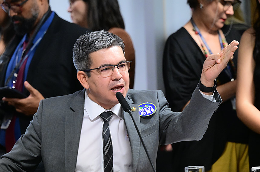 Aumento de pena para furto e roubo de combustíveis vai ao Plenário com urgência