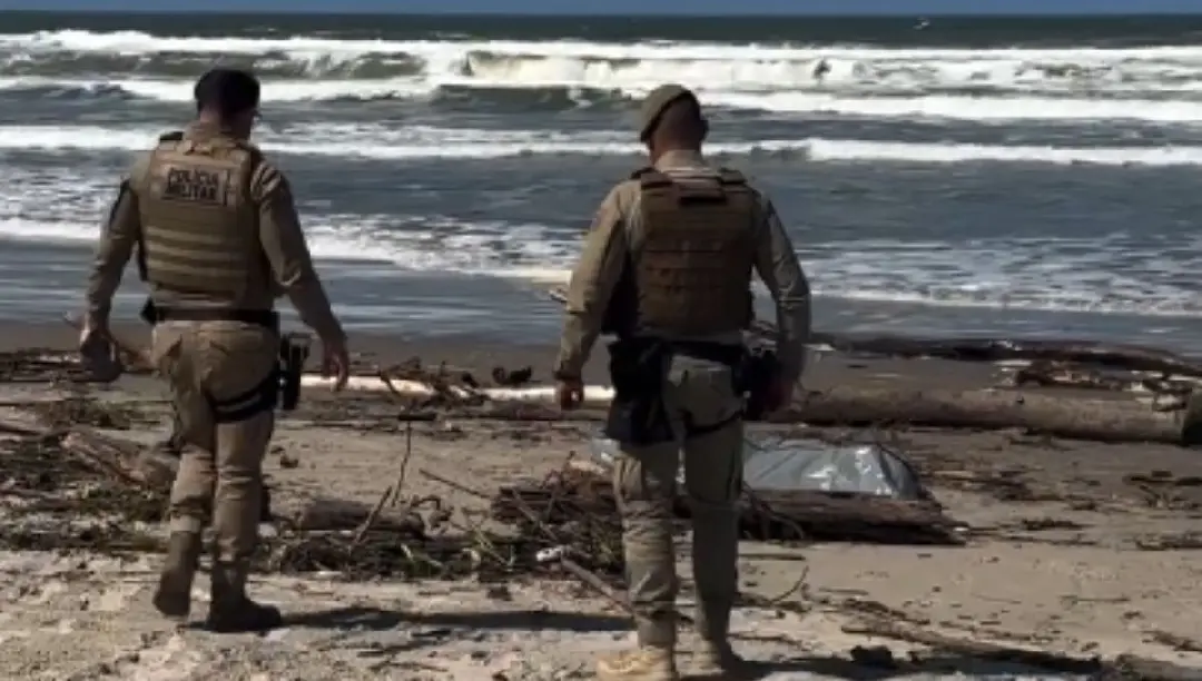 Corpo de homem é encontrado na faixa de areia em Navegantes
