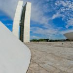 Qual a relação entre emendas orçamentárias e a corrupção?