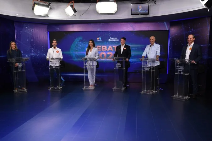 Debate vira chance de candidatos atraírem eleitores indecisos do DF
