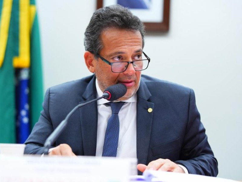 Deputado Ricardo Abrão é alvo da PF em operação de compra de votos