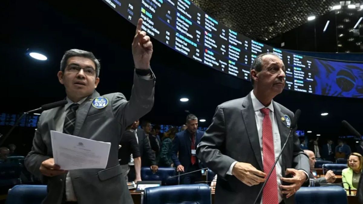 Governo quer sessão extra antes das eleições para votar jornada de trabalho e aprovar o fim da escala 6×1 no Senado