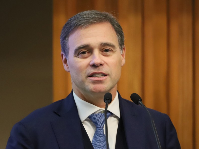 André Mendonça cede cotas e anuncia saída de instituto educacional