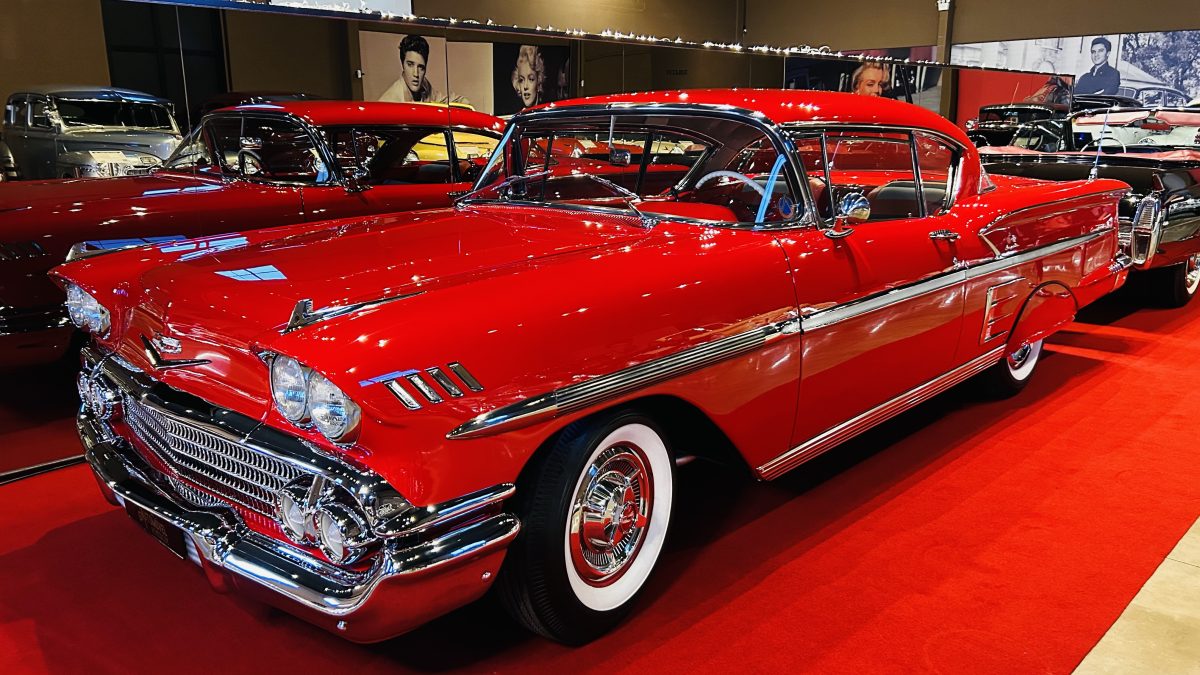 Carro raro de 5 metros e seis lanternas que deu origem a famoso modelo da Chevrolet chega a museu de SC