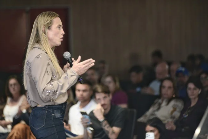 Celina defende Anel Viário e propõe agência de investimentos para o DF