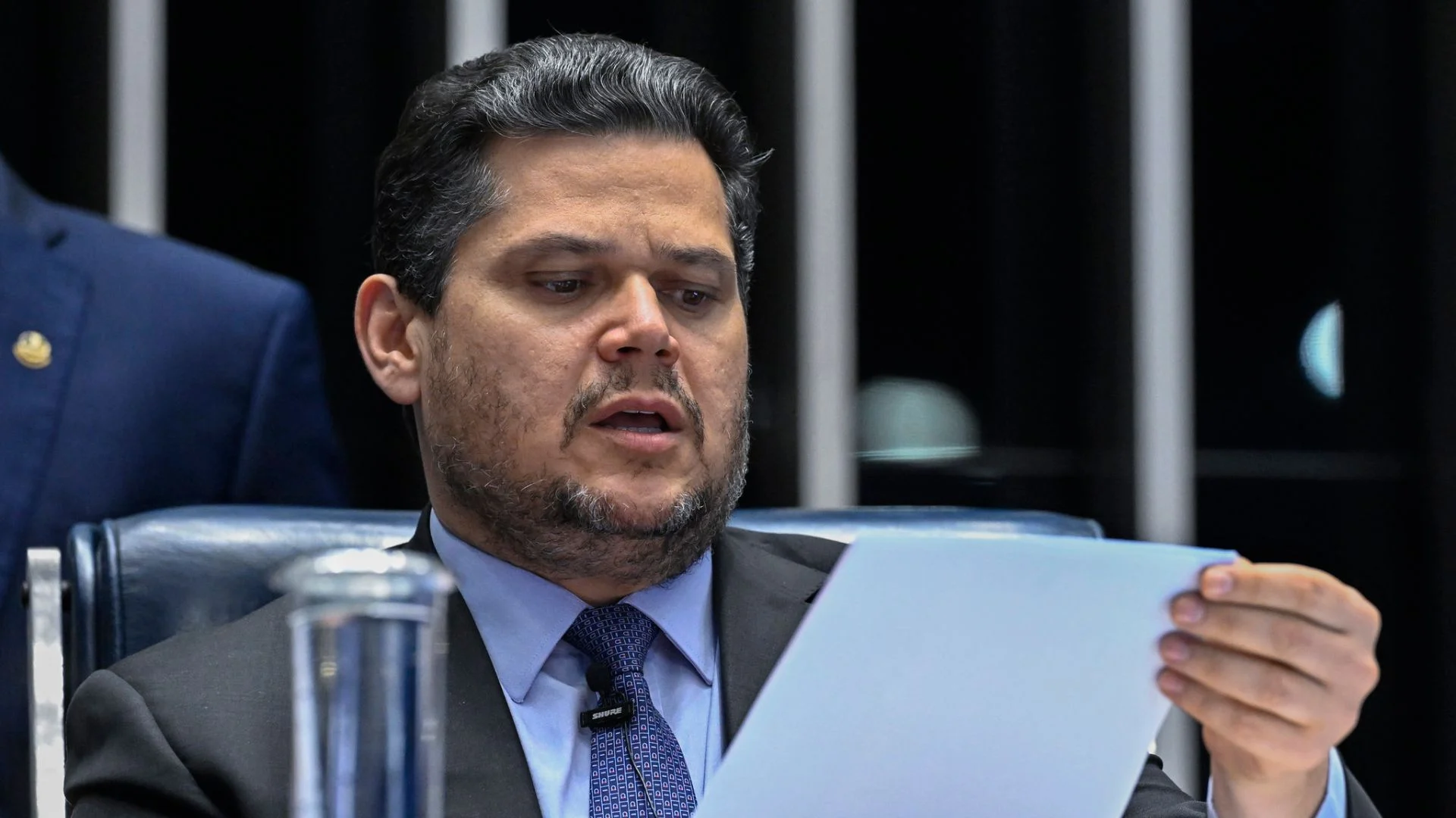 Senado votará fim da 6 X 1 após as eleições, diz Alcolumbre