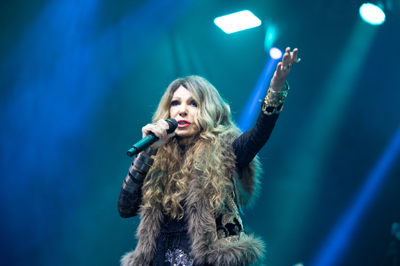 Elba Ramalho leva mais de três mil pessoas ao Festival de Música de Itajaí