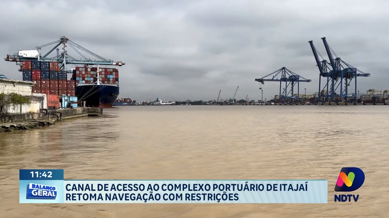 Canal do Complexo Portuário de Itajaí retoma navegação com restrições