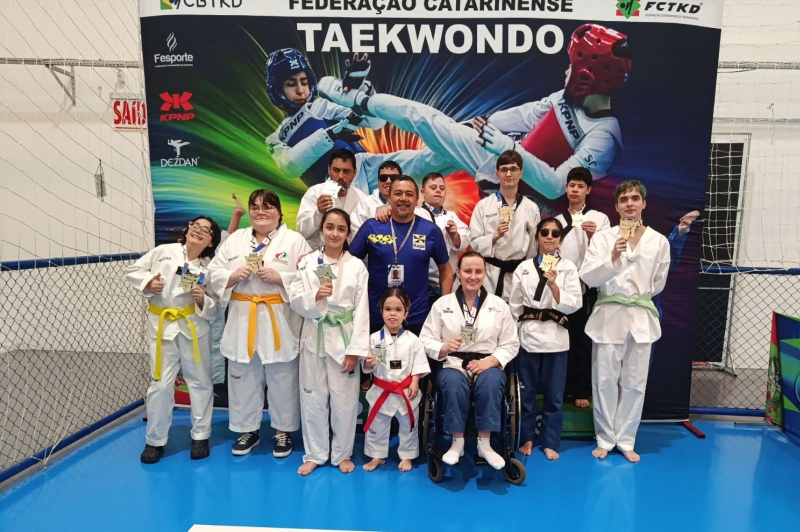 Equipe de para-taekwondo itajaiense conquista título na Copa Santa Catarina