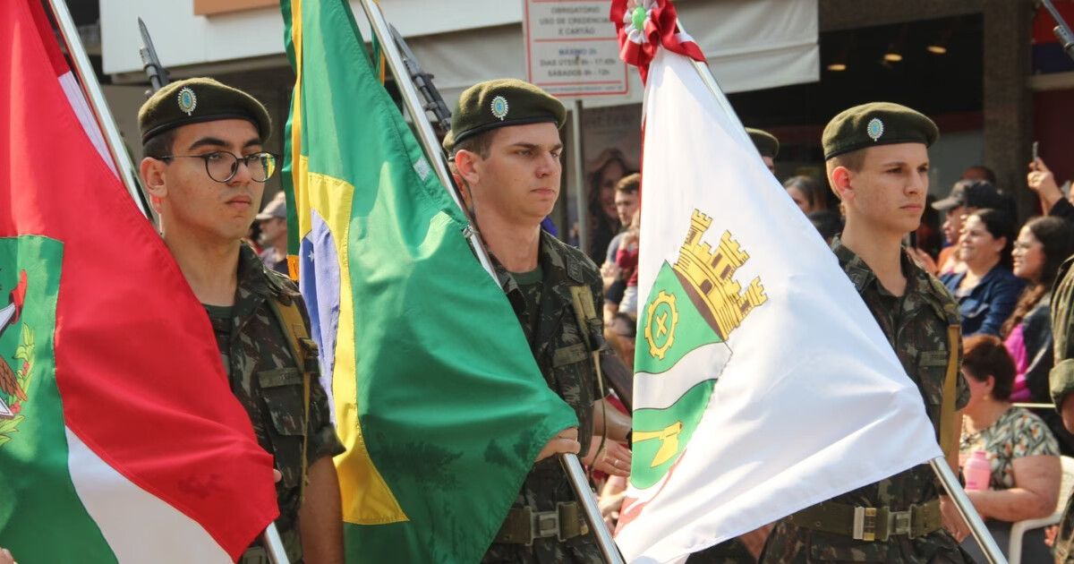 Desfile de 7 de Setembro terá 47 grupos nesta segunda-feira em Brusque