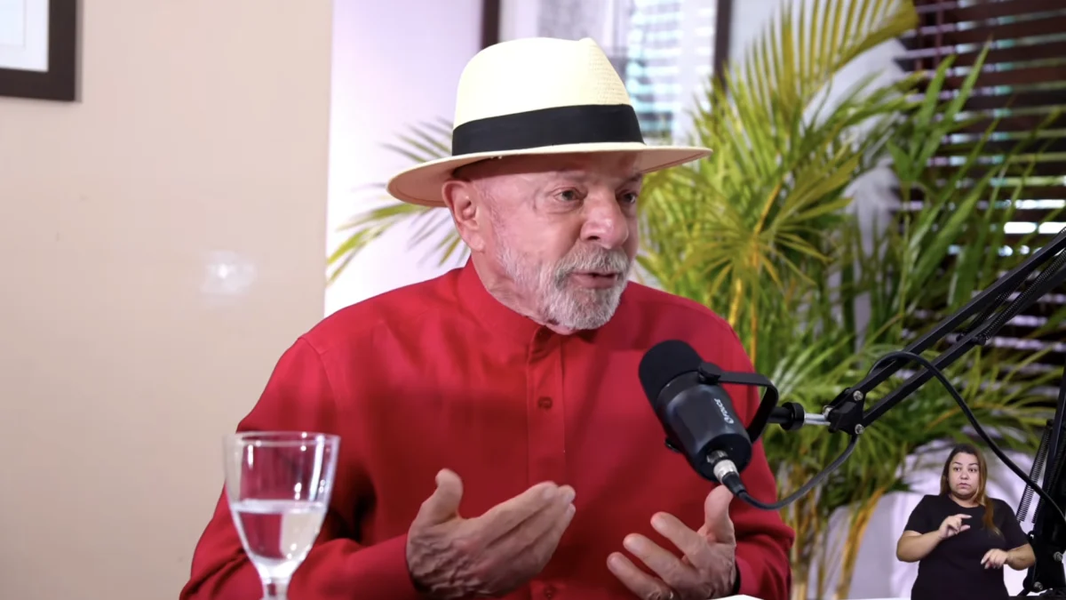 Lula diz estar “predestinado” a tornar Brasil classe média alta