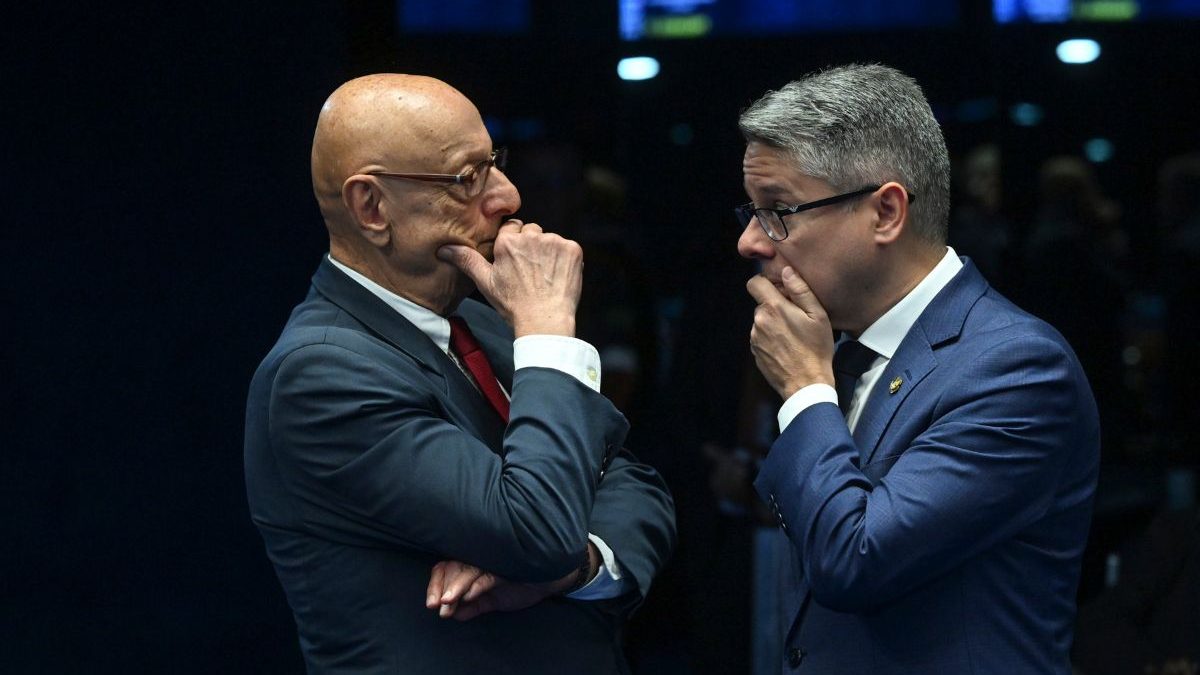 Relator da CPI do Crime Organizado pede impeachment de Moraes