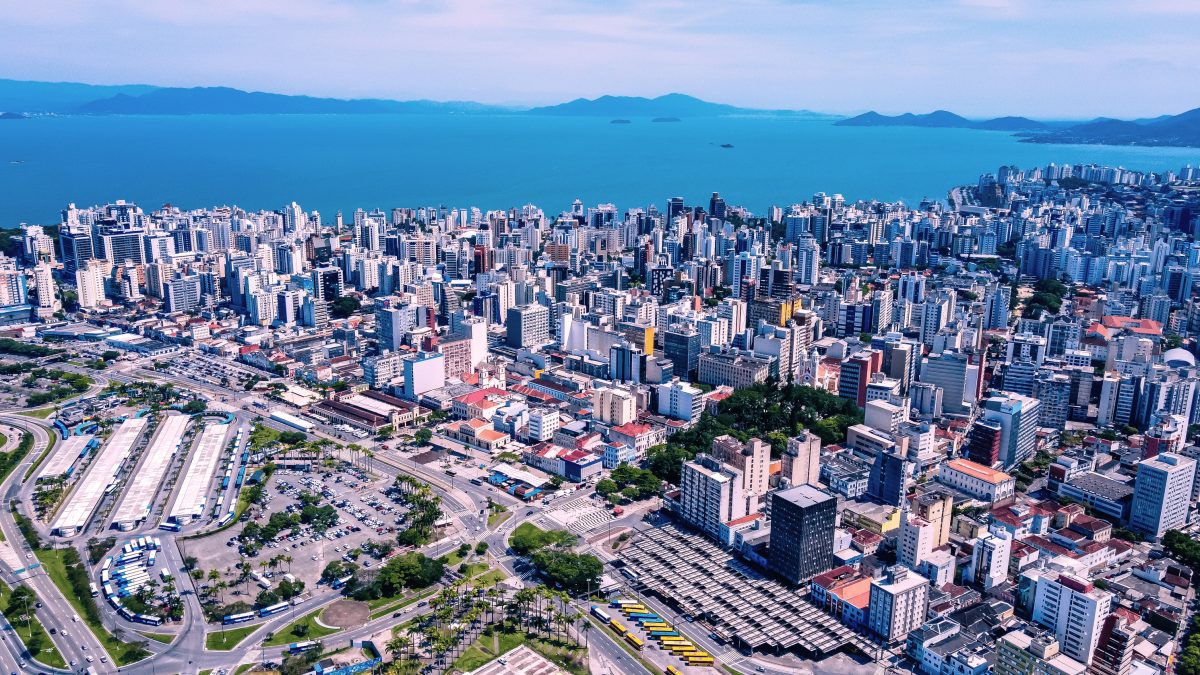 Para debater sobre mobilidade, lideranças do Brasil se encontram em Florianópolis para redefinir o transporte urbano